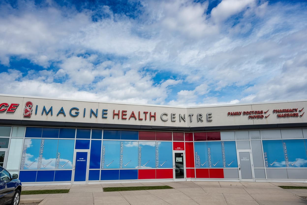Imagine Health Centre — 15 Sunpark Plaza SE, Calgary에 위치한 약국
